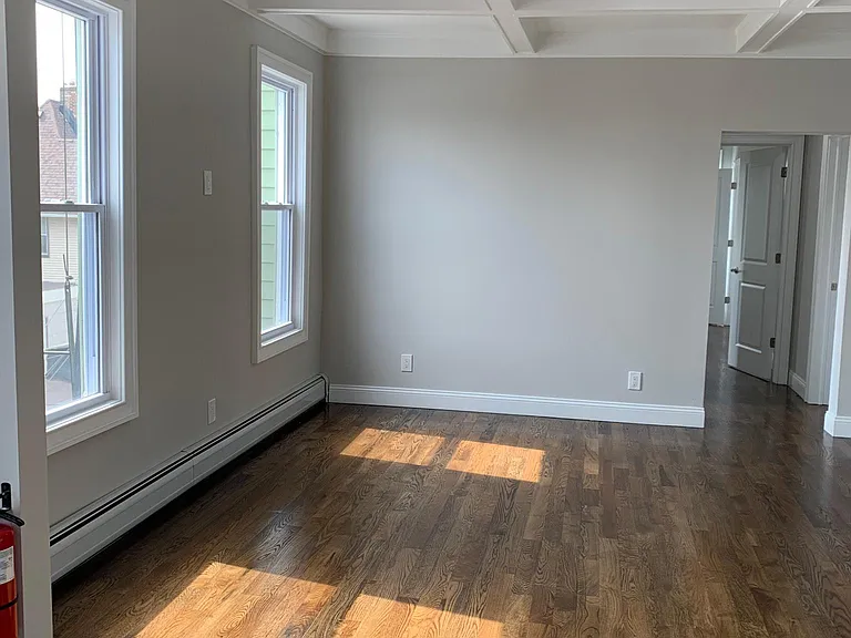 496 Kearny Ave #2B — Photo 3