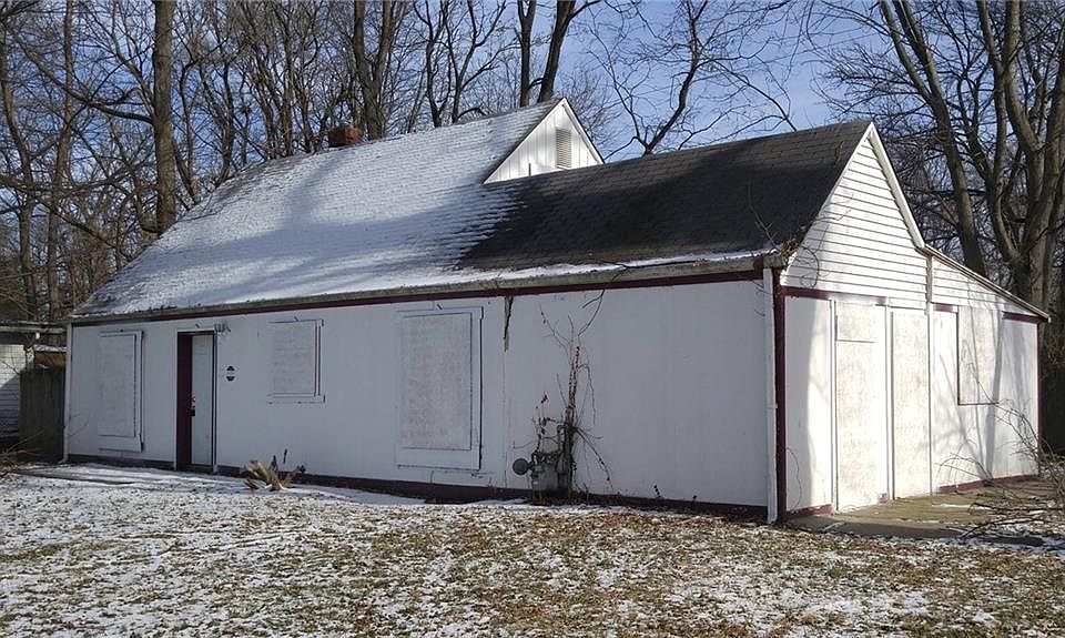 1st image of 4439 N Norwaldo Ave