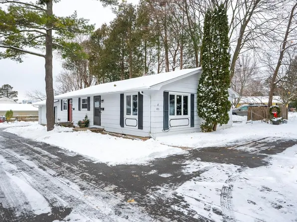 455 N 7th Pl, Sturgeon Bay, WI 54235