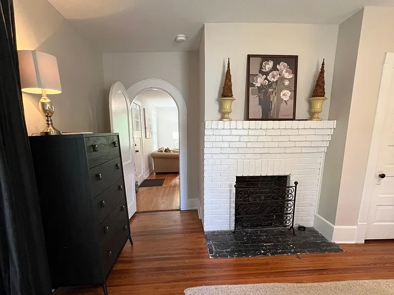 Palisades Dr — Photo 14