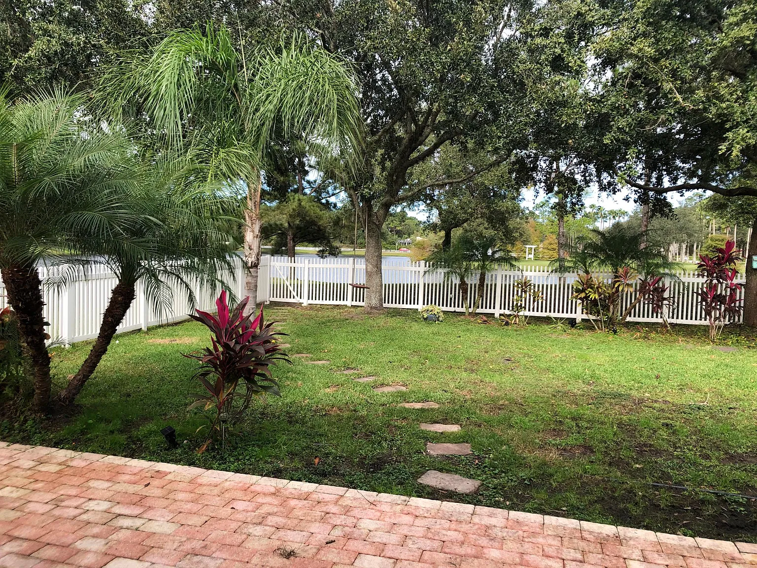 1813 Tara Marie Ln — Photo 4
