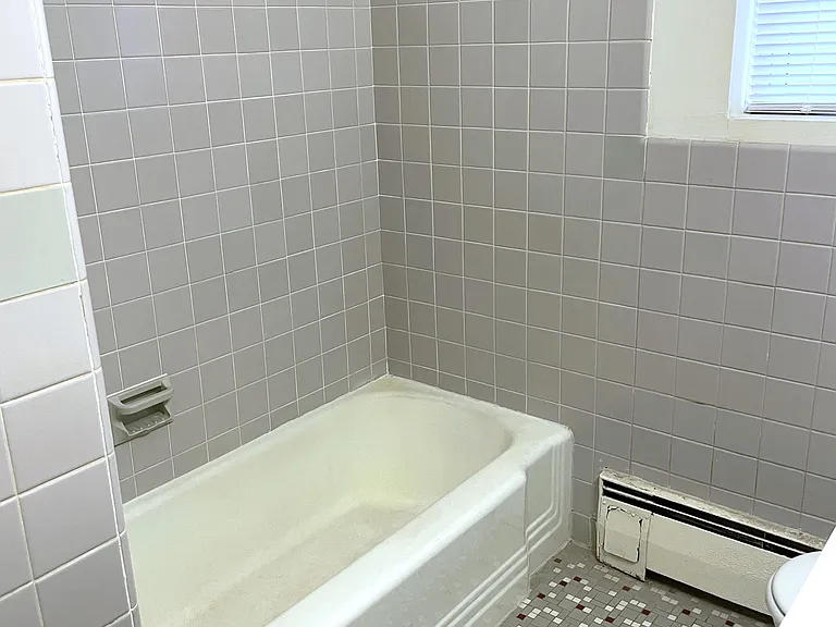 Snelling Avenue Apartments — Photo 39