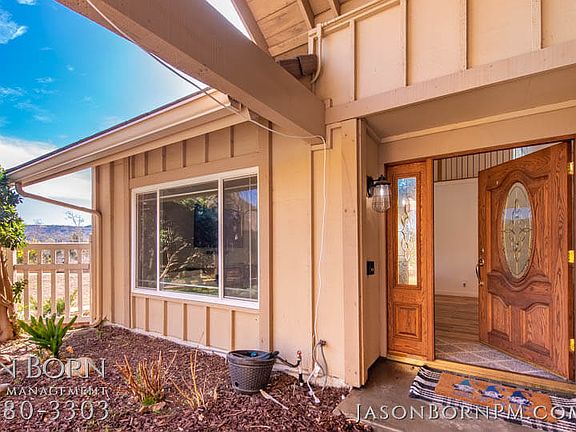2nd image of 3884 Loreto Cir