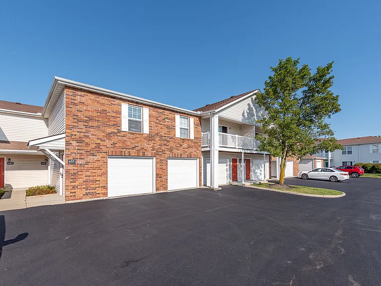 Watkins Glen Apartments — Photo 38