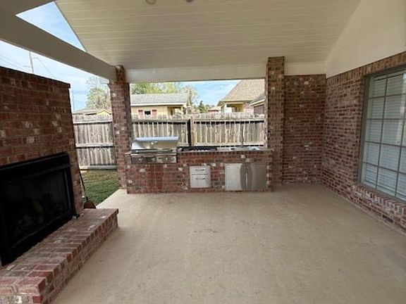 2nd image of 468 Poplar Ridge Dr