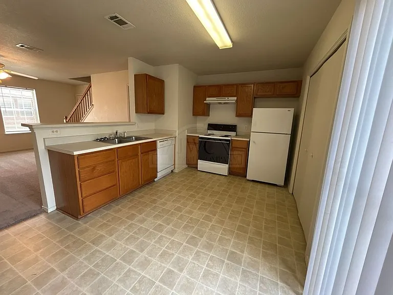 310 Creek, Copperas Cove — Photo 10