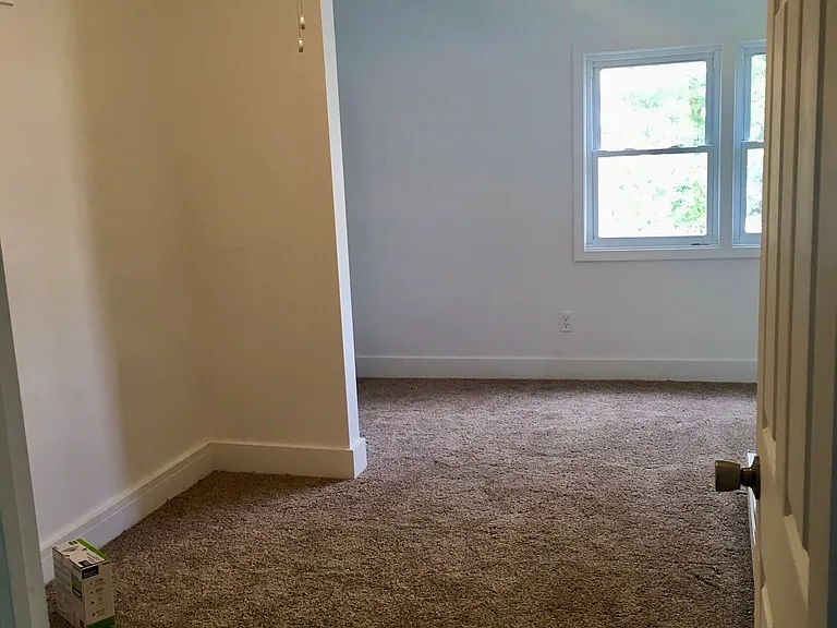 46 N Lancaster St — Photo 9