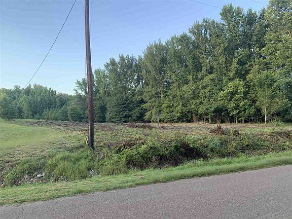 2nd image of 1515 Centerpoint Dr