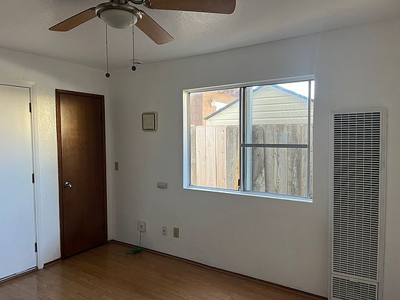 5th image of 4956-58 Narragansett Ave #B