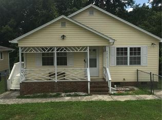 2217 Jones Rd, Greensboro, NC 27406