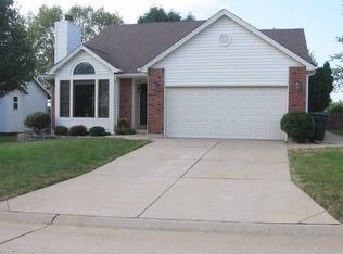451 Lantana Ln, Saint Peters, MO