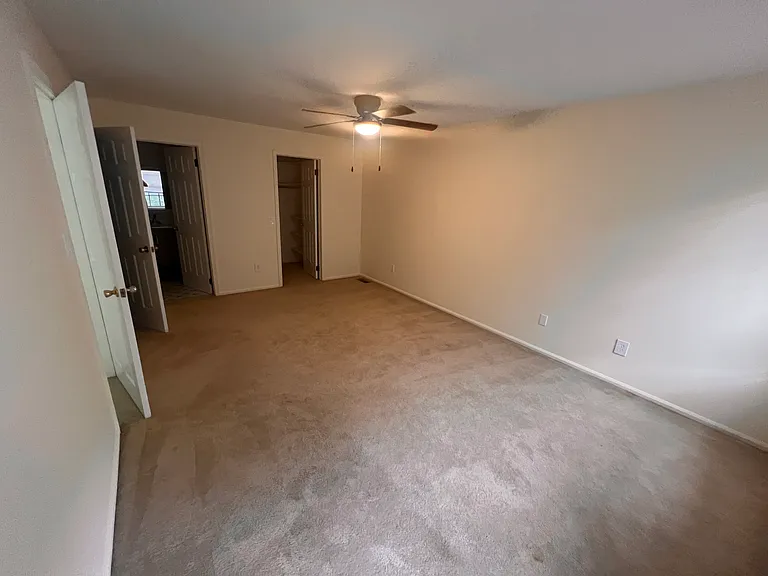 5207 Stonehedge Rd — Photo 13