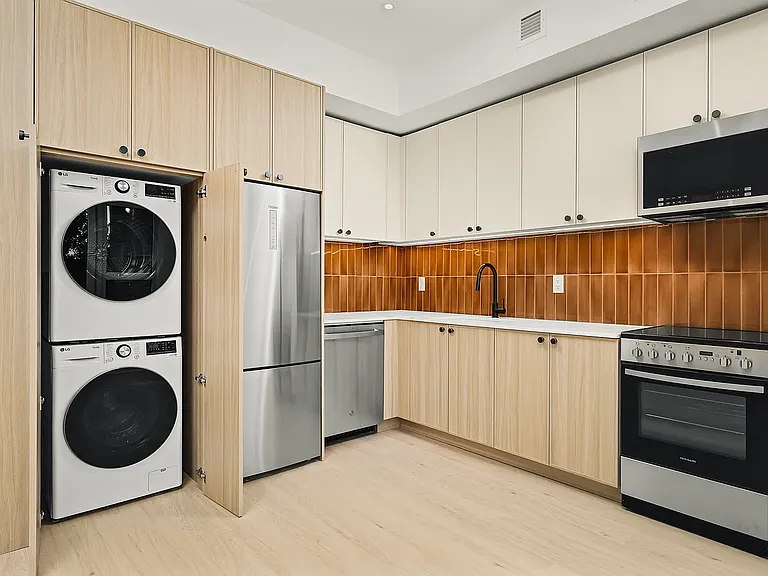 733 Lincoln Pl #4506 — Photo 8