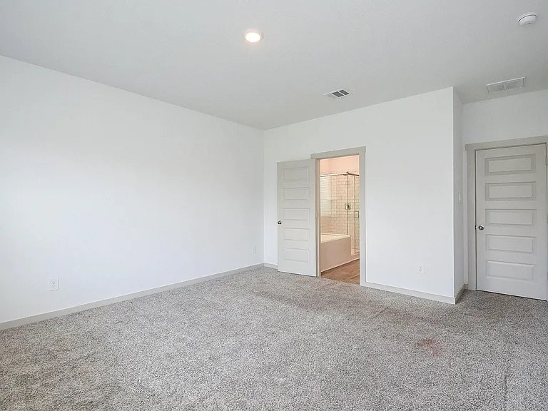 8030 Milam Ln — Photo 10