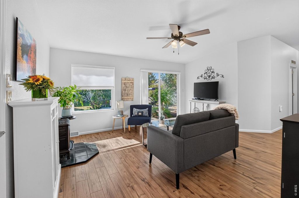 4557 Joydance Ct