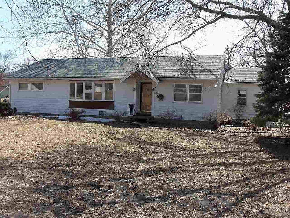 1st image of 1707 Maplewood Dr