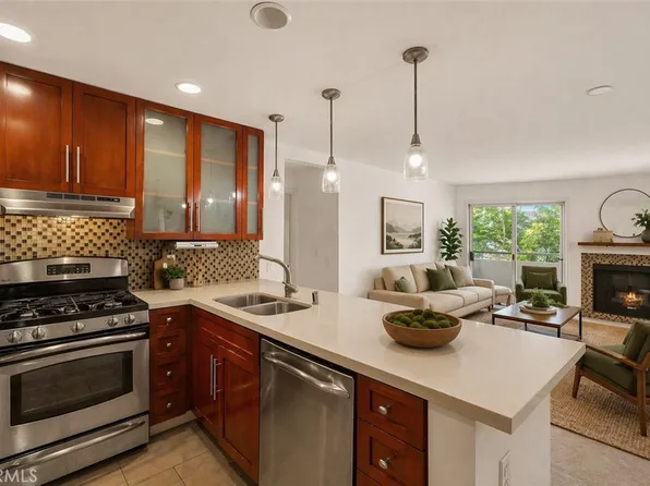 4702 Fulton Ave APT 202, Sherman Oaks, CA 91423