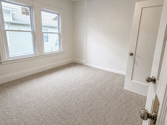 5th image of 42-44 Dearborn St