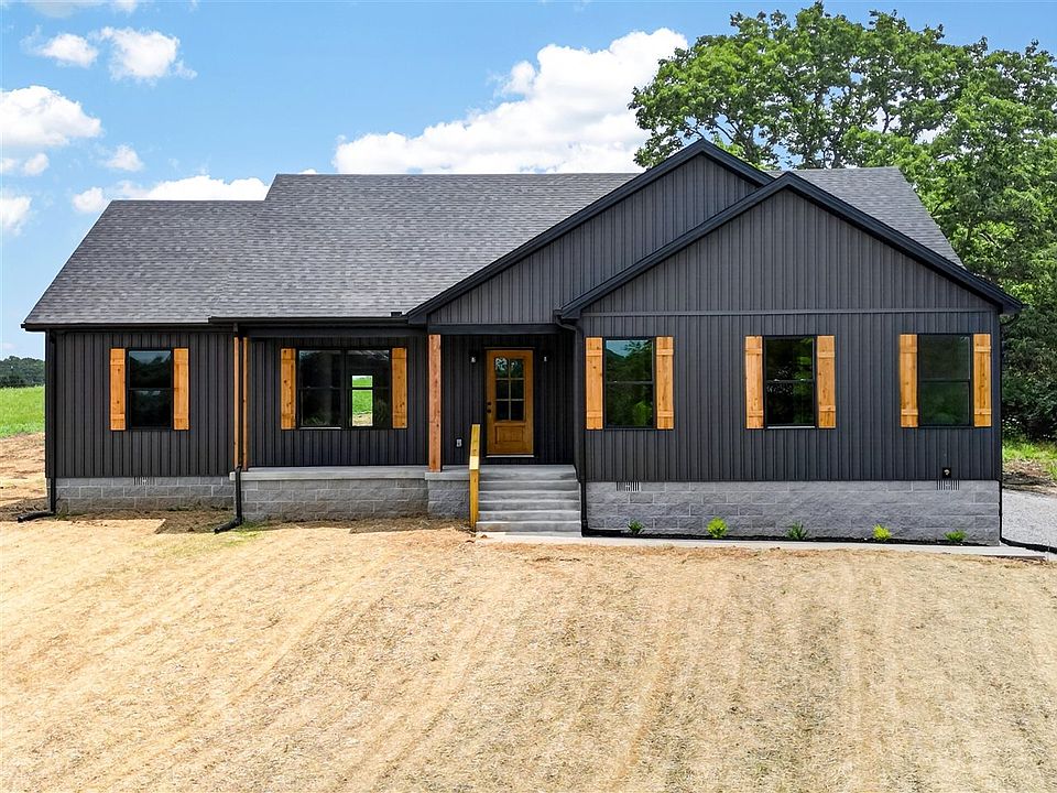 1st image of 122 Head Ln