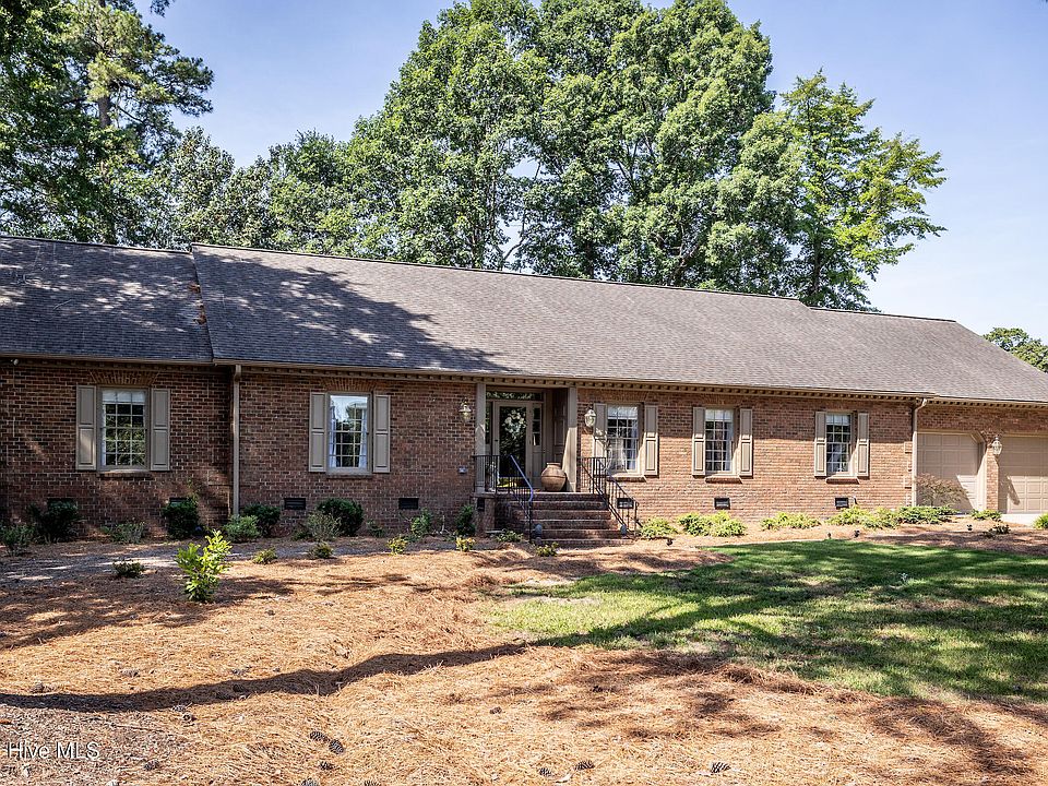 1st image of 5050 Country Club Drive N