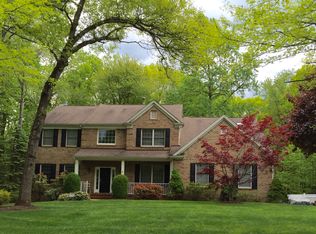 2 Nottingham Way, Randolph, NJ 07869