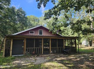 361 Pine Grove Rd, Picayune, MS 39466