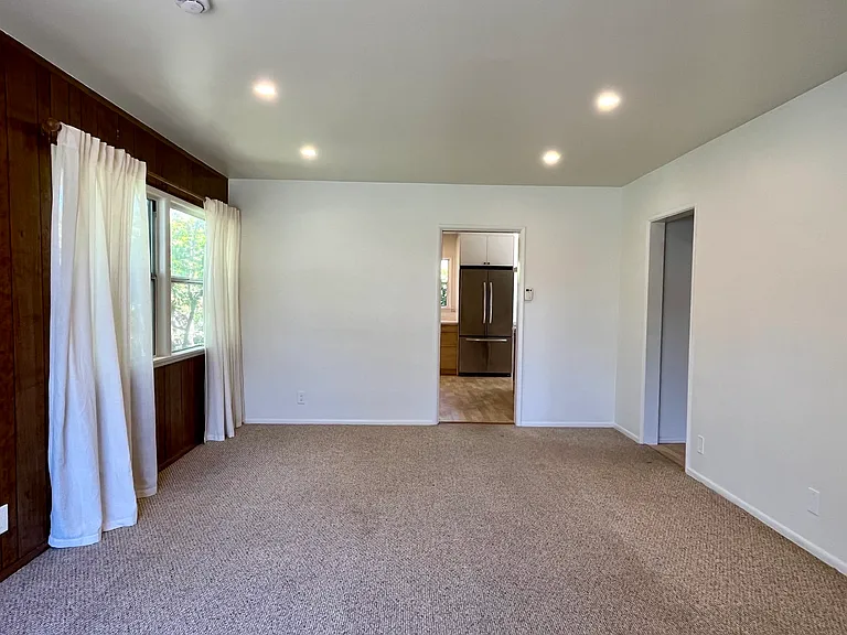 11552 Braddock Dr — Photo 6