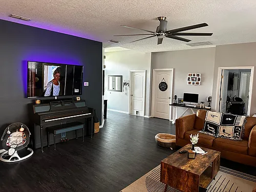 3073 Bay Laurel Cir N Photo 1