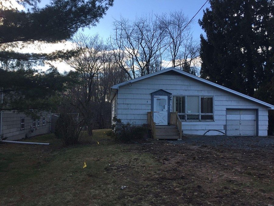 2nd image of 4 Klinger Rd