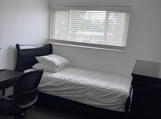 2445 Town Cir ROOM 6, Sacramento, CA 95821
