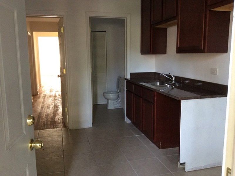 1st image of 6123 S Eberhart Ave #2