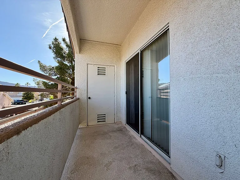 5650 E Sahara Ave #2024 — Photo 23