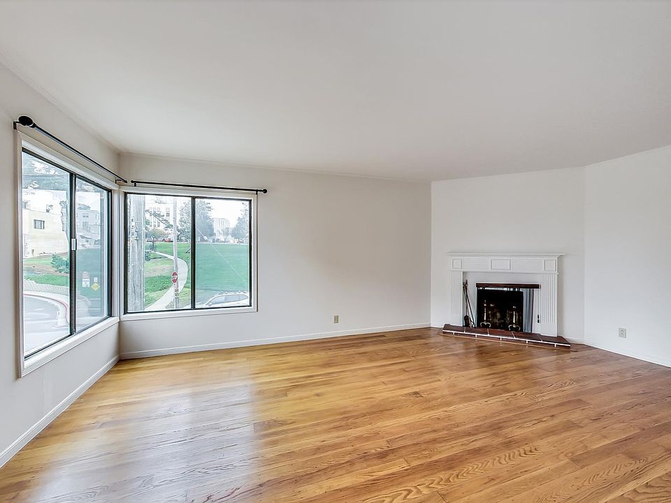 1st image of 400 43rd Ave