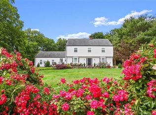 424 Church Hill Rd, Trumbull, CT 06611