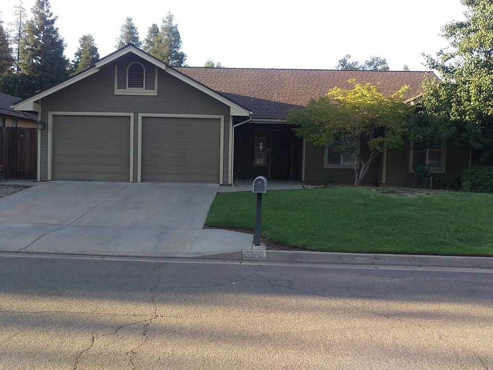 1st image of 1524 E Utah Ave