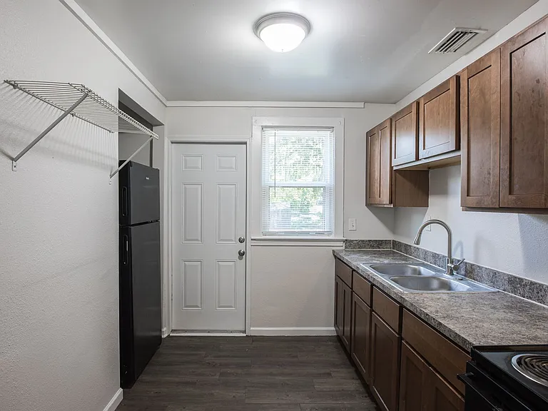 3390 Stillman St — Photo 10