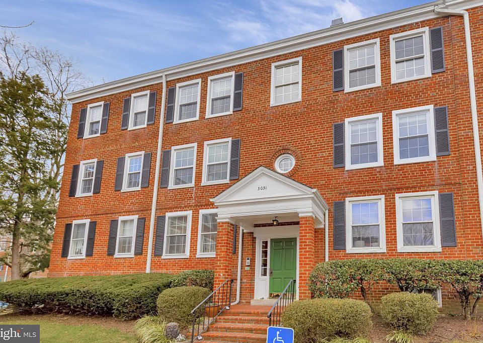 1st image of 3031 S Columbus St APT B2