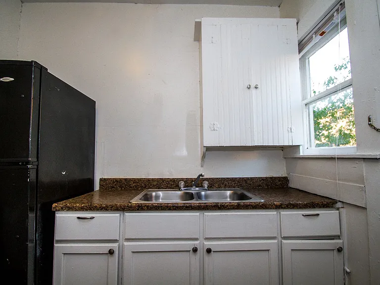 111 S Olive — Photo 10