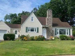 202 E Yorkshire Ave, Northfield, NJ 08225