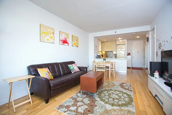 Rented by Compass | media 10