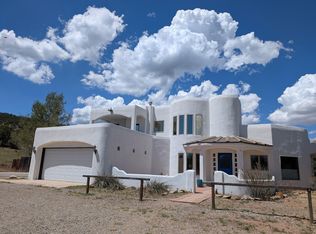 10 Francisco Rd, Cedar Crest, NM 87008