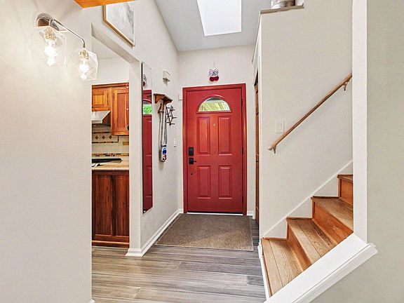 4th image of 3260 Old Hickory Pl