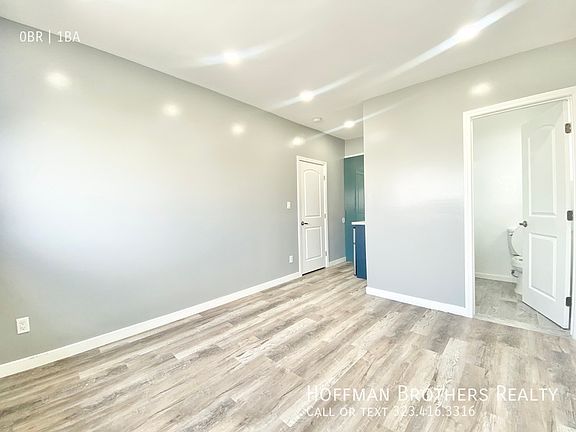 5th image of 3831 Wisconsin St #9C