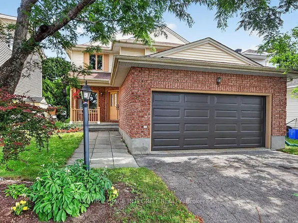 76 Saddlehorn Cres, Ottawa, ON K2M 2B1