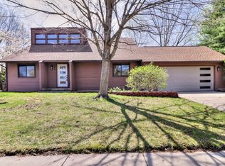 208 Carrie Ave, Urbana, IL