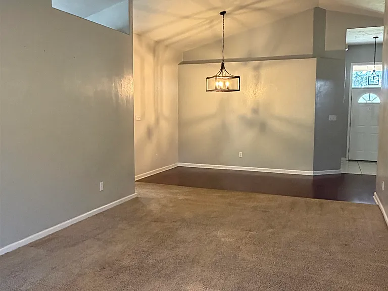 4904 Parkview Ct — Photo 20