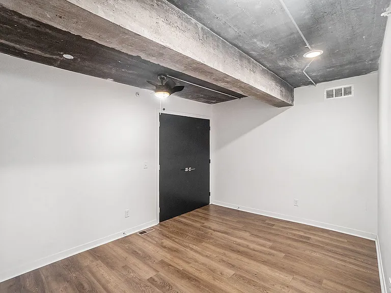 2645 Madison Ave — Photo 14