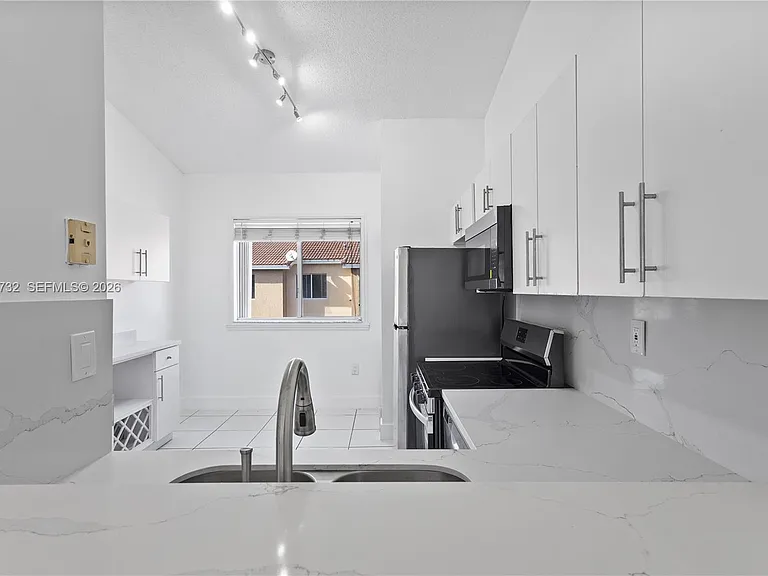 13165 SW 64th Ter #1008 — Photo 10