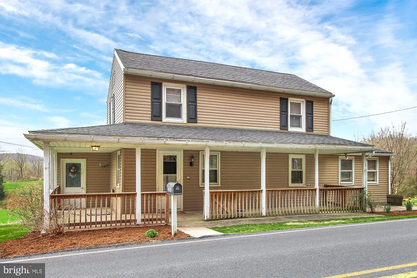 3243 E Galen Hall Rd photo 1