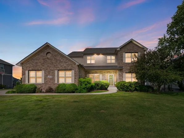 21042 S Lakewoods Ln, Shorewood, IL 60404